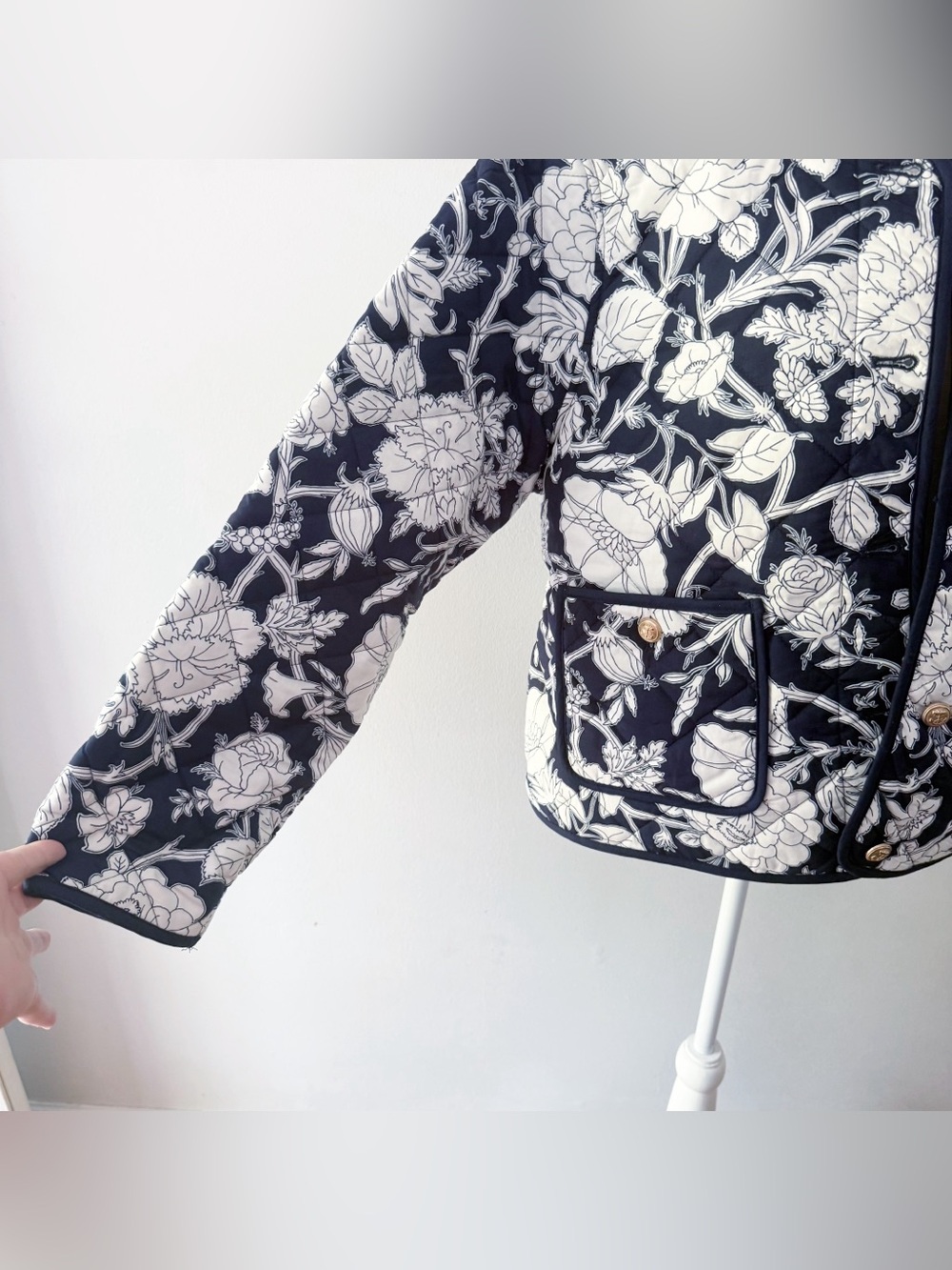 Time & Tru Women 100% Cotton Floral Quilted Jacket XXL Navy Blue Coastal Casual - Picture 5 of 10